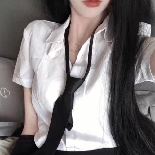 哈啦美容院